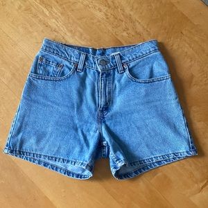 Vintage Levi’s shorts